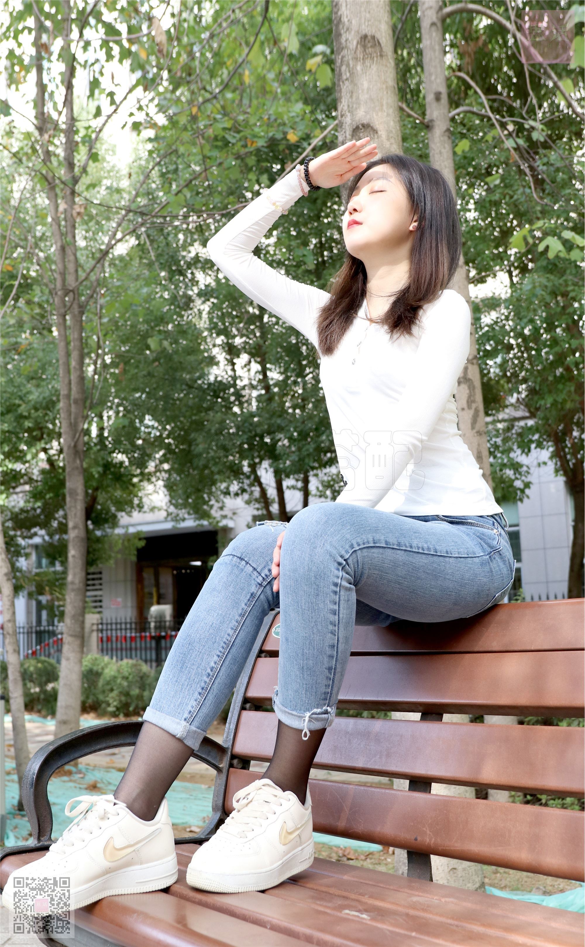 SiHua思话  SH026 露露 人群里的裤里斯